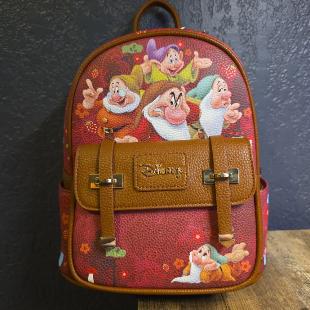 WondaPOP Disney Snow White and the Seven Dwarfs Backpack